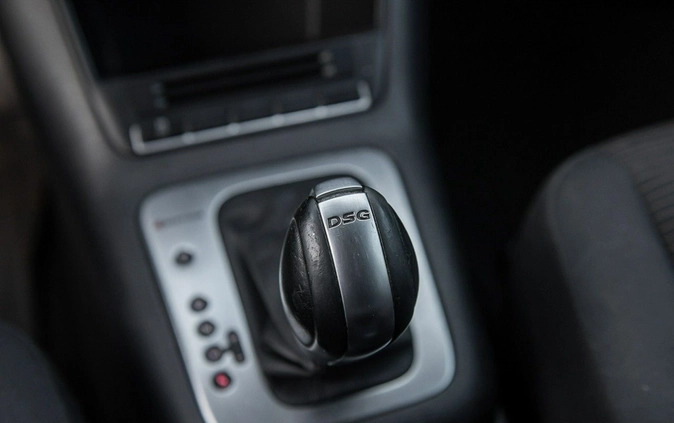 Volkswagen Tiguan cena 53700 przebieg: 299000, rok produkcji 2014 z Wojkowice małe 497